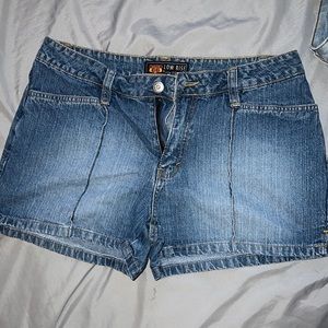 route 66 low rise jean shorts. in great condition.